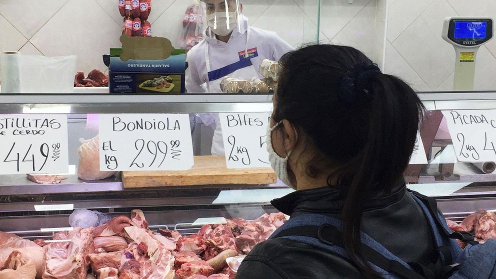 Consumidores se anticipan a los precios de diciembre (Carlos Ventura/Crónica)