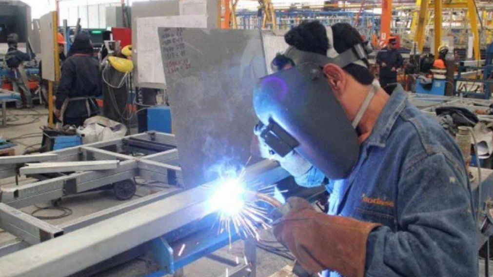 La actividad econ�mica cay� 6,9 % en septiembre seg�n el INDEC.