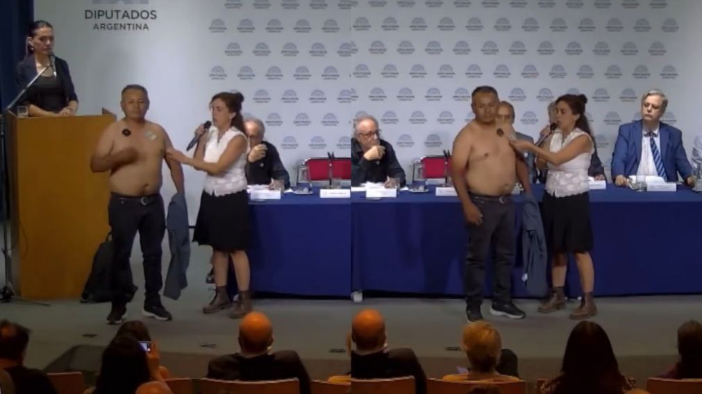 La presentación contra la vacuna del COVID-19 que generó polémica.