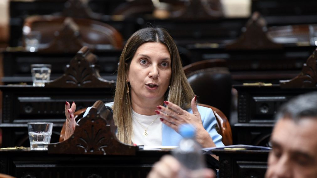 Lospennato asume en Legislatura porteña y el PRO pierde otra banca en Diputados