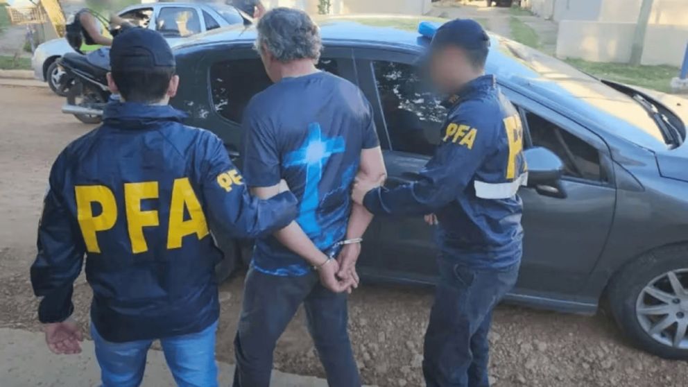 Abusó durante 30 años a su hija y tuvo dos hijos con ella.