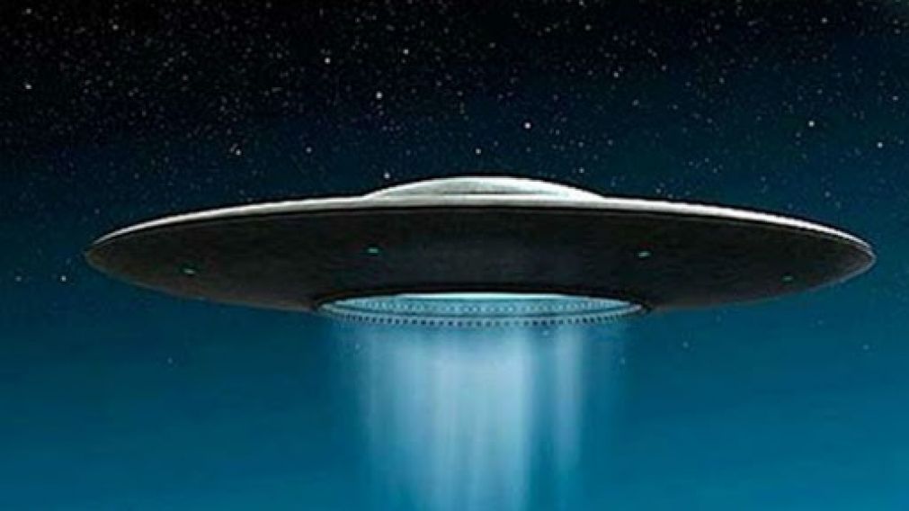 Un investigador de OVNIS asegura que se cruzó a una celebridad en una nave extraterrestre.