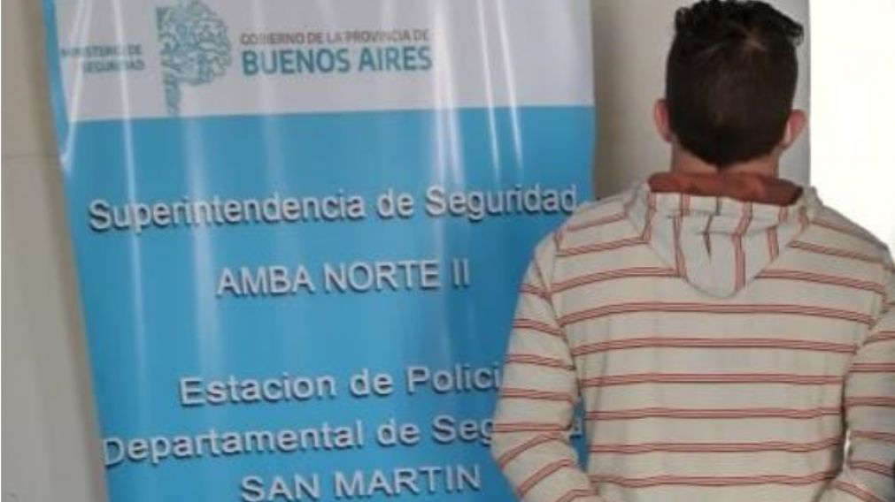 Este es el boxeador amateur que fue detenido por agredir violentamente a la víctima.