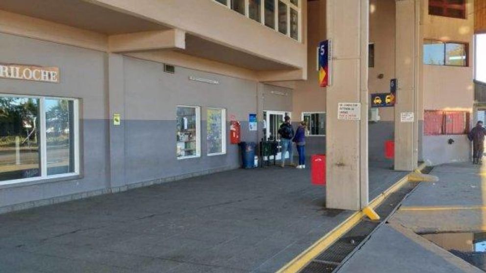 El primero de los micros desde Buenos Aires llegará a Bariloche este sábado (Gentileza Diario10).