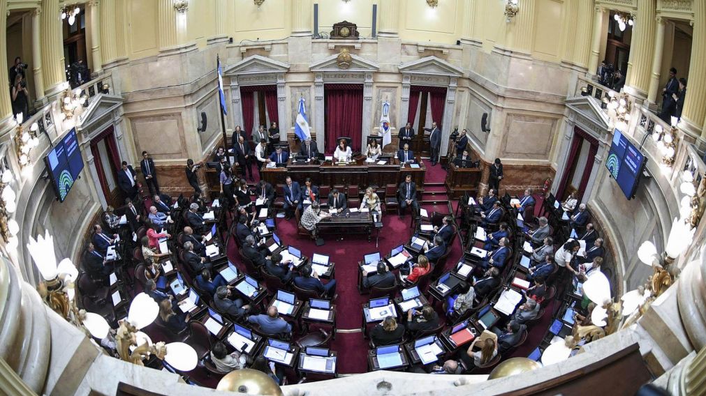 Senadores del oficialismo y de la oposición mantuvieron una discusión por los dichos de la ministra de Educación porteña, Soledad Acuña.
