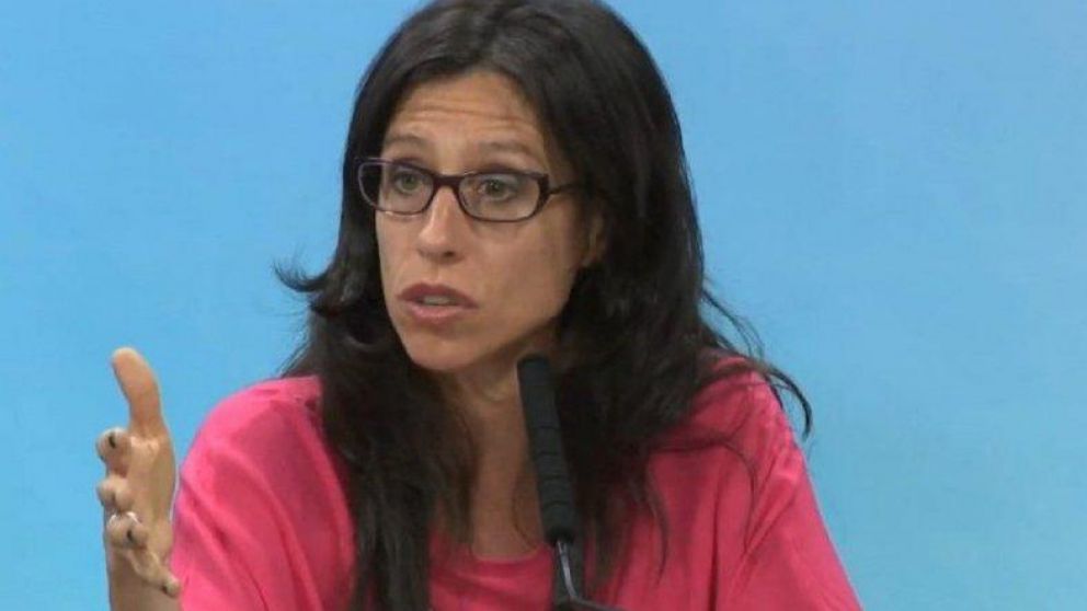 Paula Español dió los pormenores del programa (Twitter).