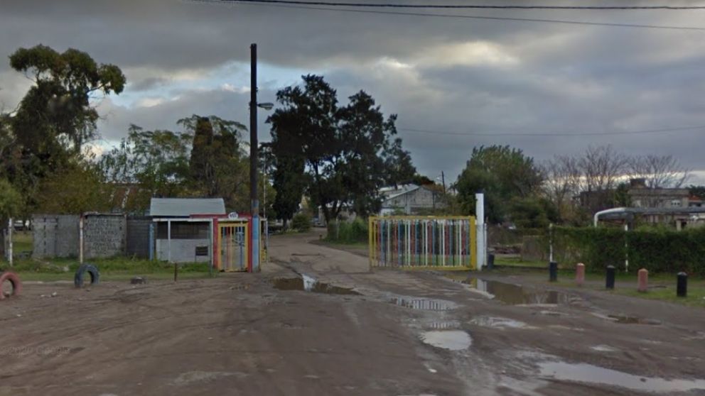 El camionero, de 35 años, fue detenido al ser sorprendido en este tradicional mercado de frutas.