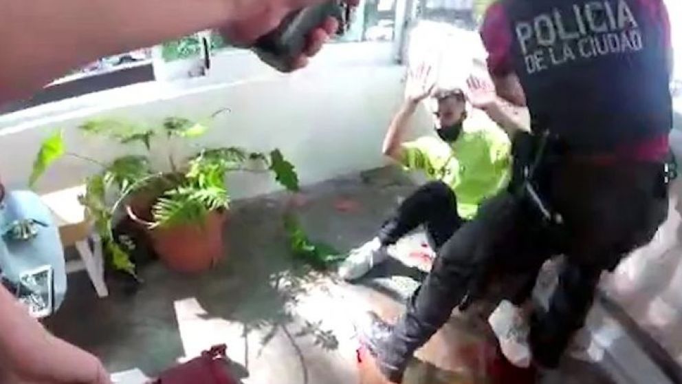 "Váyanse o las mato a las dos", el escalofriante grito del agresor de Palermo antes de acuchillarlas.