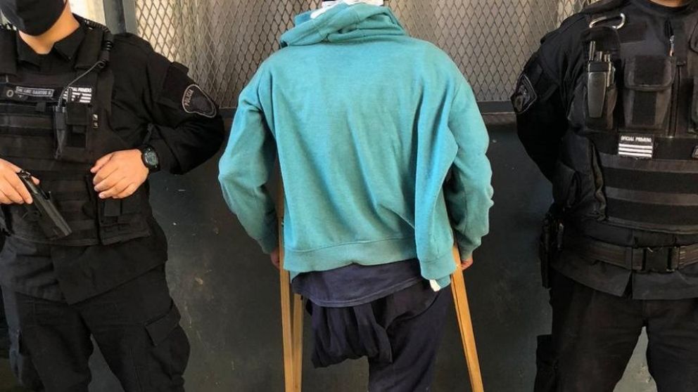 El hampón al momento de la detención.