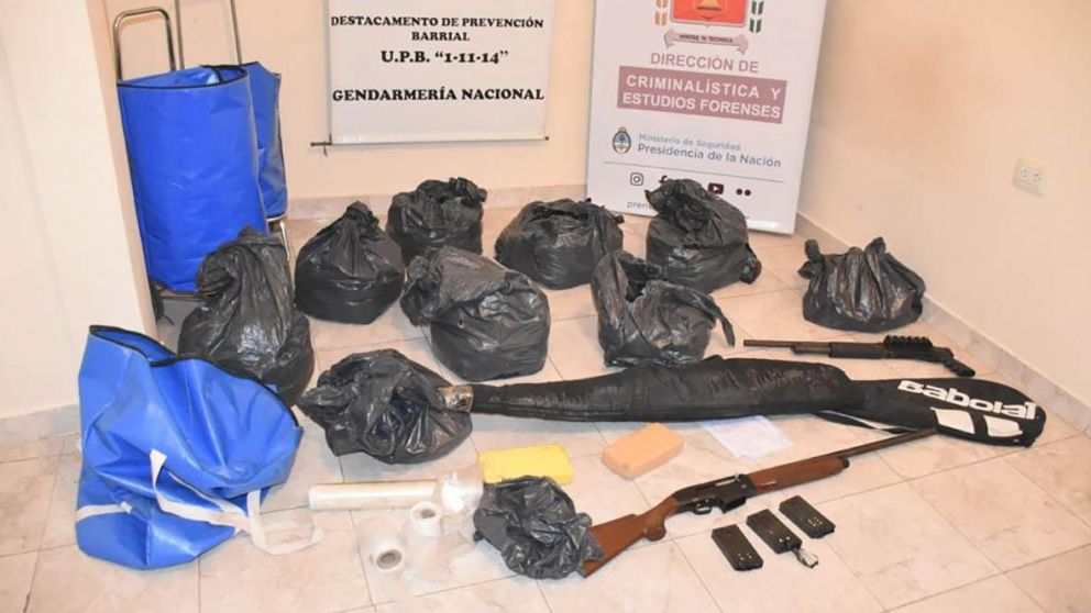 Lo secuestrado durante el procedimiento policial.