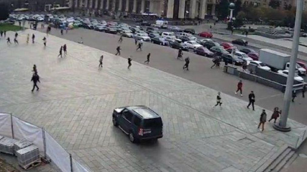 El conductor, un hombre de 66 años, perdió el control de su vehículo tras desmayarse.