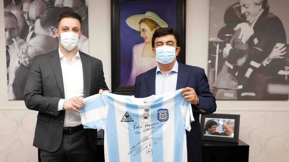 Maradona solidario: las 10 del 10 se lanzan en La Matanza.