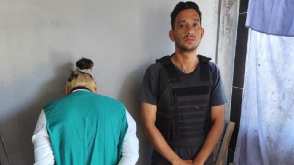 La joven fue detenida tras un vasto operativo policial.