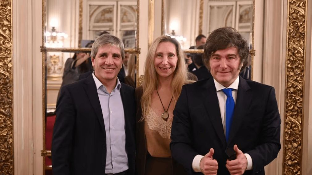 La mesa chica política de Javier Milei se reunió con Luis Caputo por el Presupuesto 2026.