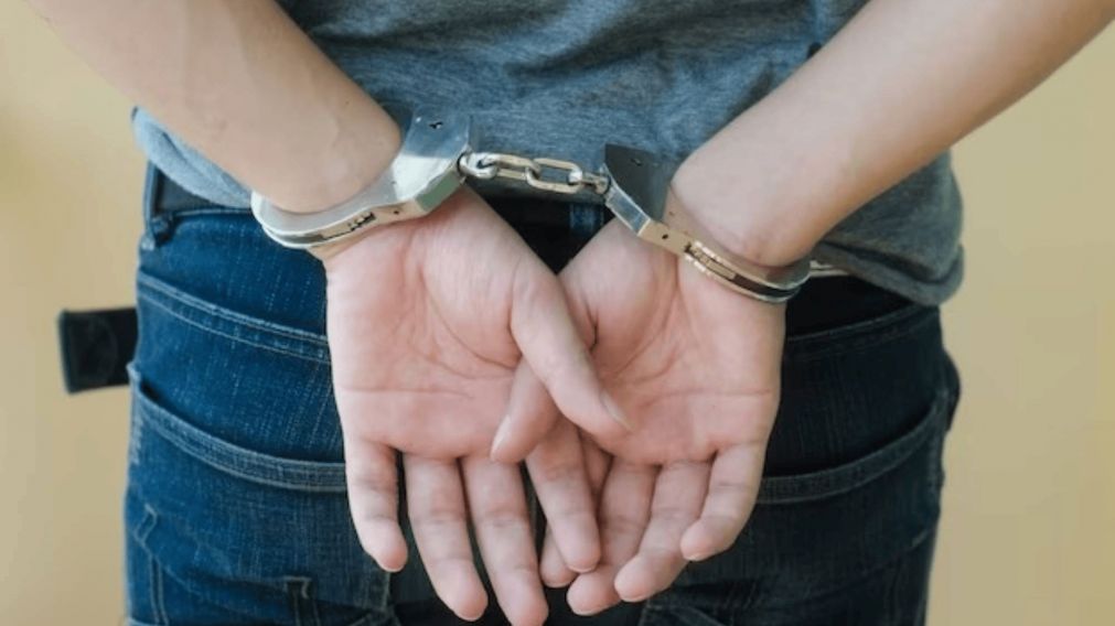 Masajista que engañó y abusó de una adolescente fue condenado a 15 años de cárcel