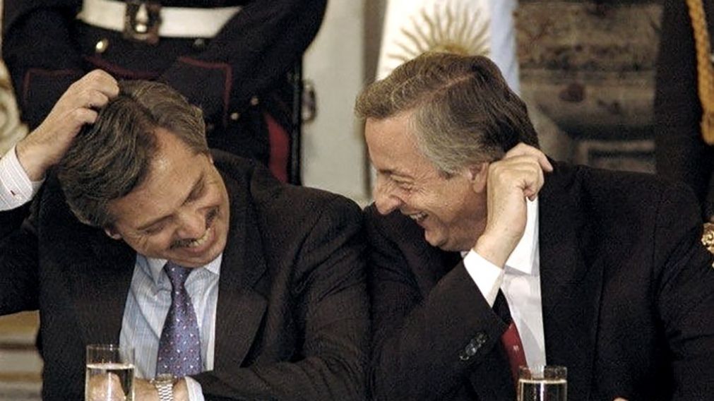 Alberto Fernández y Néstor Kirchner compartieron Gobierno, uno como jefe de Gabinete y el otro como Presidente (Télam/Archivo).