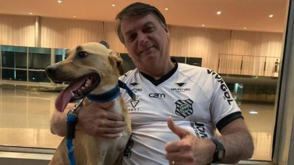 El presidente de Brasil, Jair Bolsonaro, volvió a referirse a la vacuna contra el coronavirus.