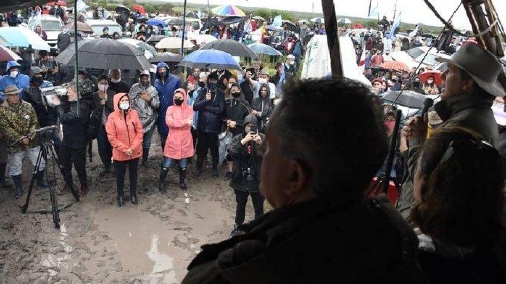 La Comisión de Enlace de Entidades Agropecuarias se pronunció este domingo sobre el conflicto en el campo de la familia Etchevehere.