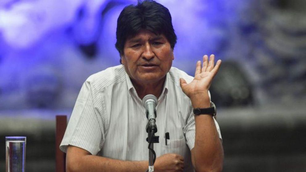 El expresidente de Bolivia, Evo Morales, partió esta tarde hacia Caracas.