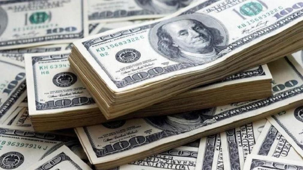 Los dólares llegan a Paraguay por el comercio de fronteras