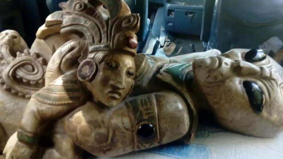 ¿Esfinges alienígenas "truchas" en tren maya?