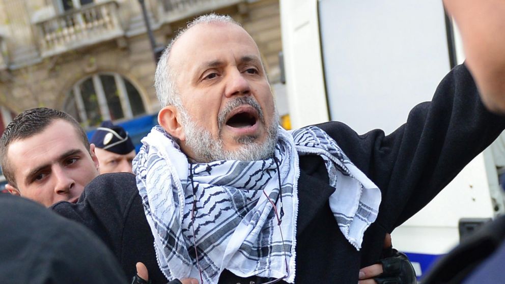 Abdelhakim Sefrioui, un activista islamita "muy activo", uno de los 9 detenidos por el crimen de Samuel Paty..