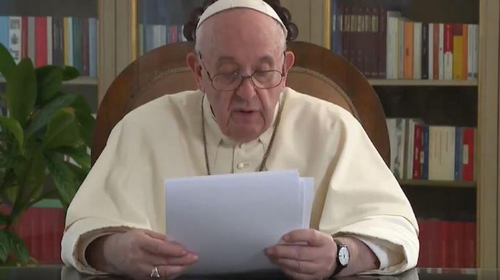 El Papa Francisco ley� una extensa misiva (Twitter).