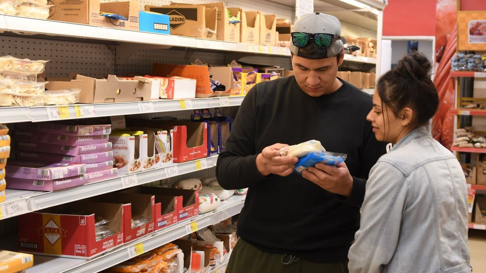 Los mismos productos, con más del 100% de diferencia (Crónica/Rúben Paredes)