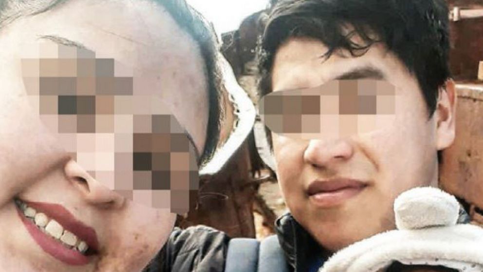 Un día antes de pegarle, Marco compartió esta foto "en familia"