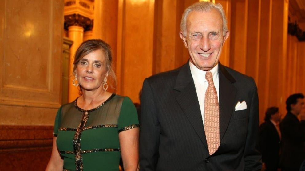 Investigan los celulares y computadoras de secuestrados en la casa donde Jorge Neuss mató a su esposa Silvia Saravia.