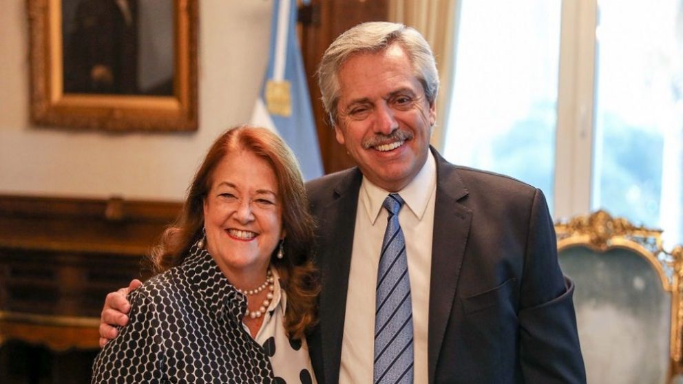 Alicia Castro y Alberto Fernández, cuando todo eran sonrisas (Télam/Archivo).