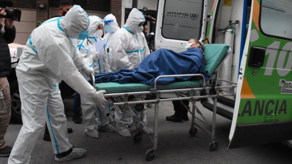 El mundo supera los 34 millones de casos de coronavirus y varios países extienden restricciones.
