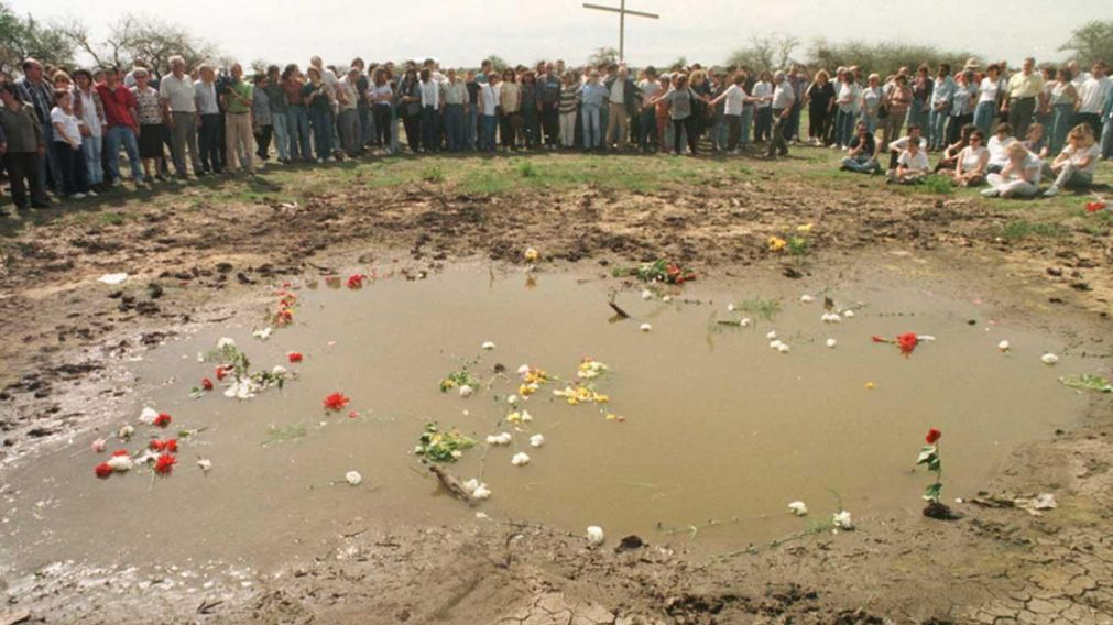 El avión de Austral se estrelló en Fray Bentos en 1997.