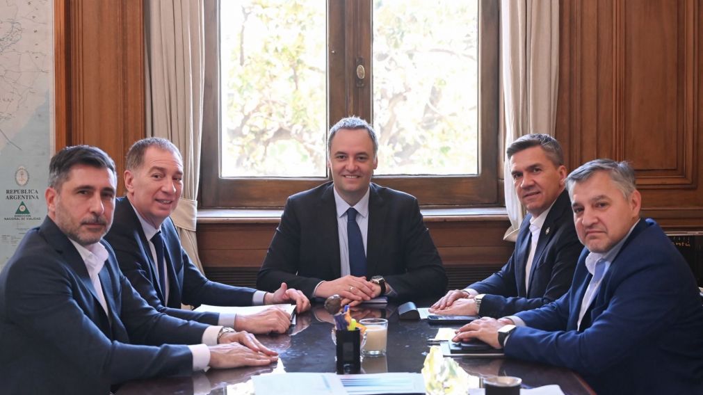 Manuel Adorni y Diego Santilli recibieron a Leandro Zdero y Alberto Weretilneck por el Presupuesto 2026.