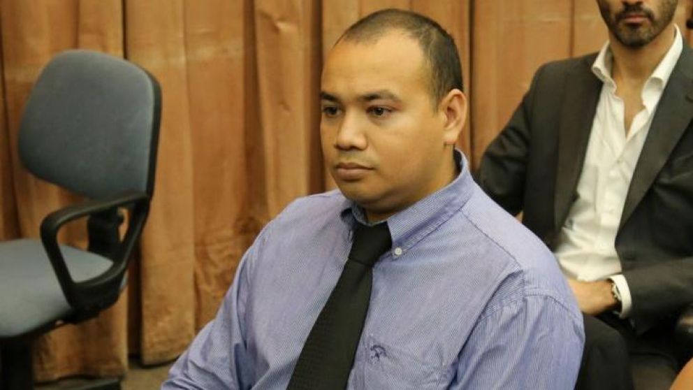 El maquinista de la tragedia de Once, Marcos Córdoba, recuperó la libertad pero deberá seguir "tratamiento psicoterapéutico de seguimiento y contención"..