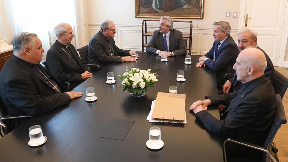Alberto Fernández, durante un encuentro previo con representantes de Iglesia (Télam/Archivo).