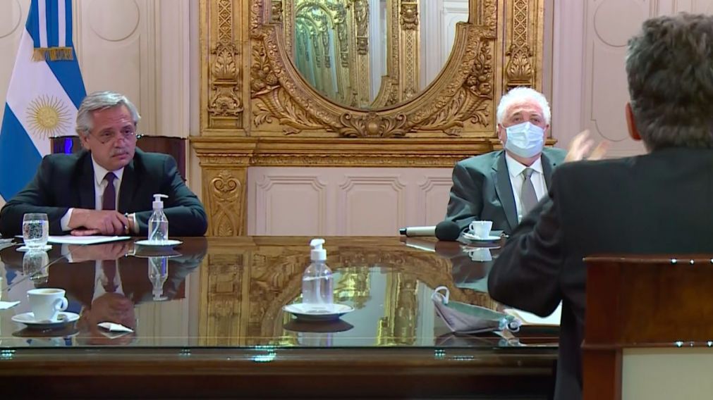Alberto Fernández reunido con médicos y expertos para analizar la evolución del coronavirus