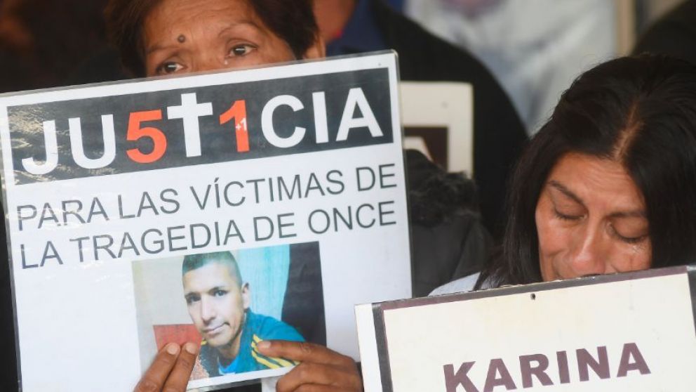 La Corte Suprema confirm� las condenas por la tragedia de Once (Rub�n Paredes/Cr�nica)