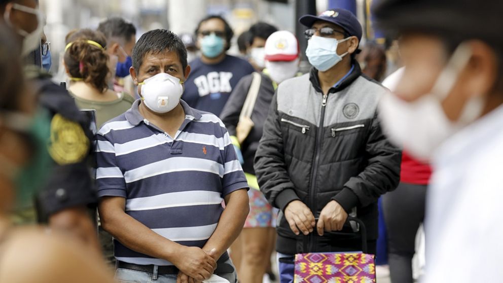 El informe detalló que en Perú la pérdida interanual de horas de trabajo superó el 50% entre abril y junio (Télam/Archivo).