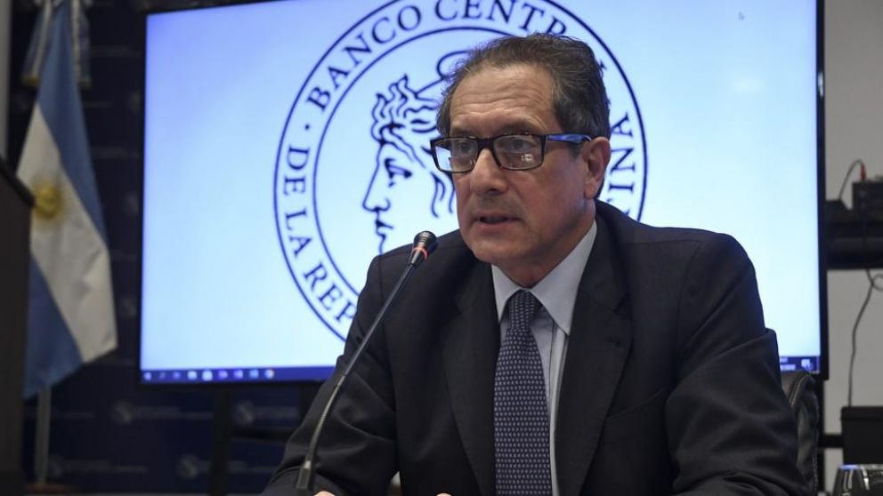 Pesce conf�a en que las empresas no tendr�n problemas con la reestructuraci�n de sus deudas. (T�lam)