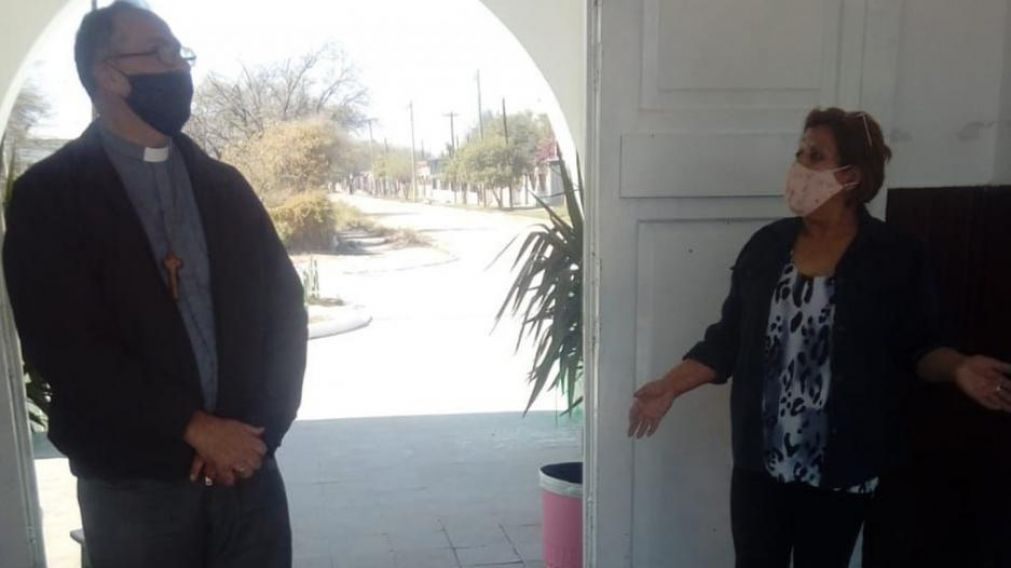 Monseñor José Luis Corral pidió por el eterno descanso de Marito Jesús (Gentileza El Liberal).