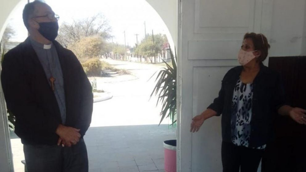 Monseñor José Luis Corral pidió por el eterno descanso de Marito Jesús (Gentileza El Liberal).