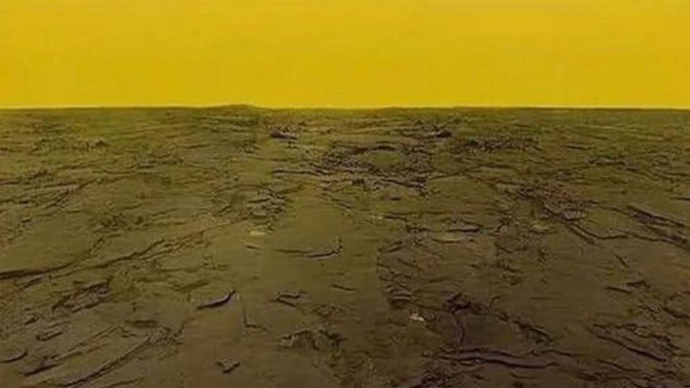La superficie de Venus, según la imagen tomada por la última misión al planeta.