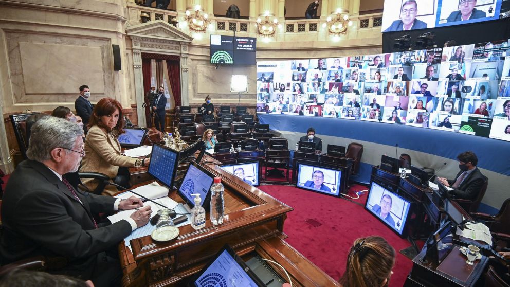 El Senado rechazó los pliegos de los jueces en una tensa sesión.