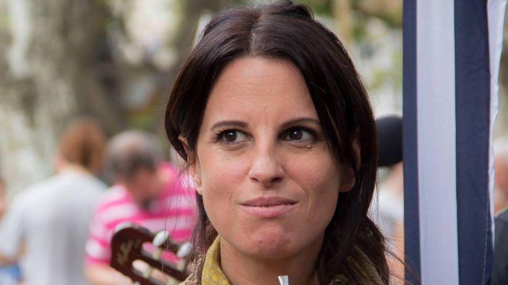 Lorena Poikok, legisladora porteña del Frente de Todos, se mostró en contra de un posible regreso a clases en Capital.