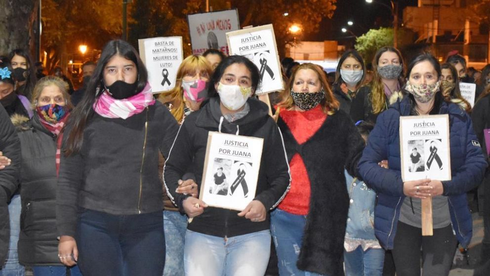 Los familiares de Juana Valdéz reclamaron a la justicia el esclarecimiento del hecho.
