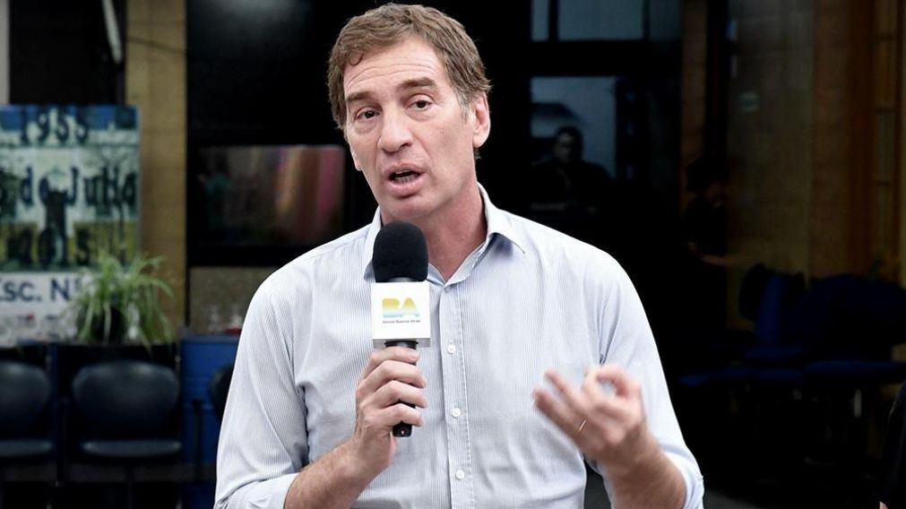 Diego Santilli insistió en que la medida del Gobierno nacional fue "intempestiva, anticonstitucional y unilateral".