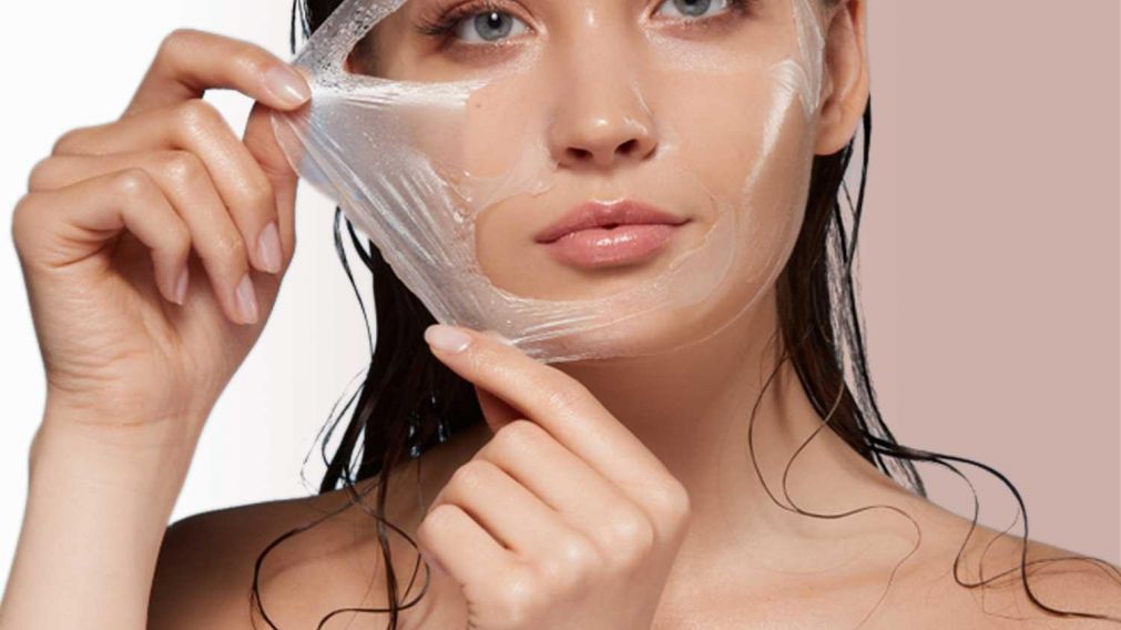 Peeling facial, uno de los procedimientos más efectivos y demandados en esta época del año.