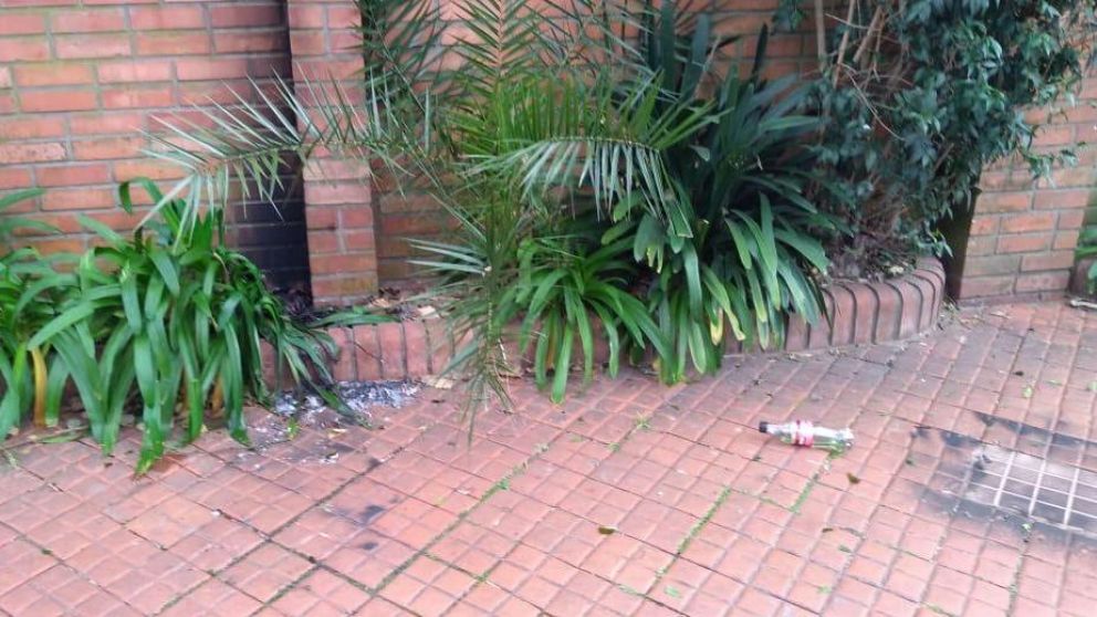 El violento ataque ocurrió en Malaver y Lisadro de La Torre, en Olivos, y el sujeto quedó detenido.