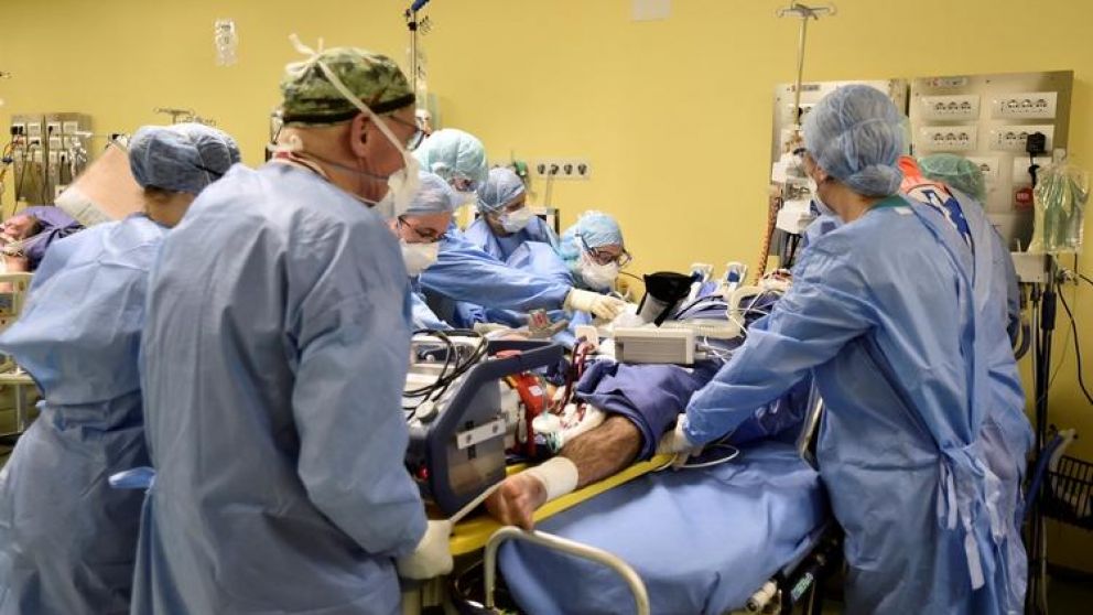 En Argentina se contabilizaron 80 fallecidos del sector sanitario por la pandemia.